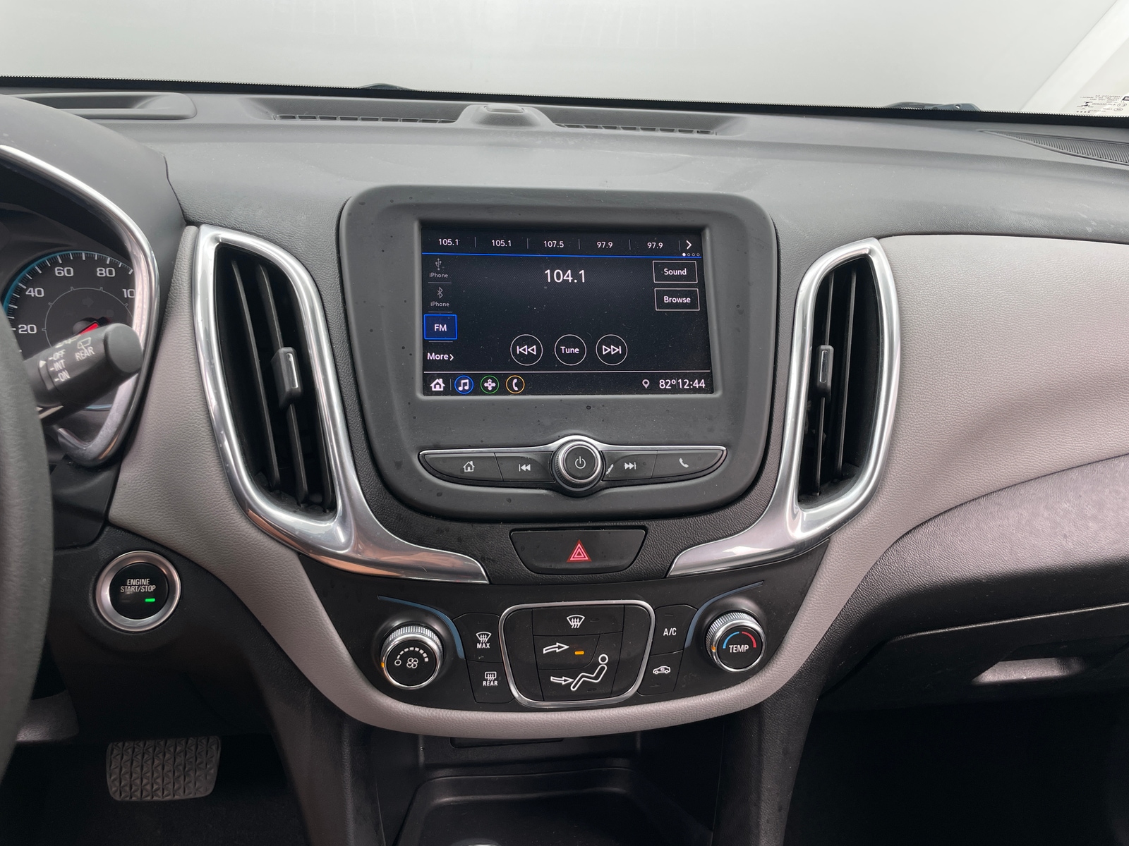 Thumbnail: 2020 Chevrolet Equinox - 4