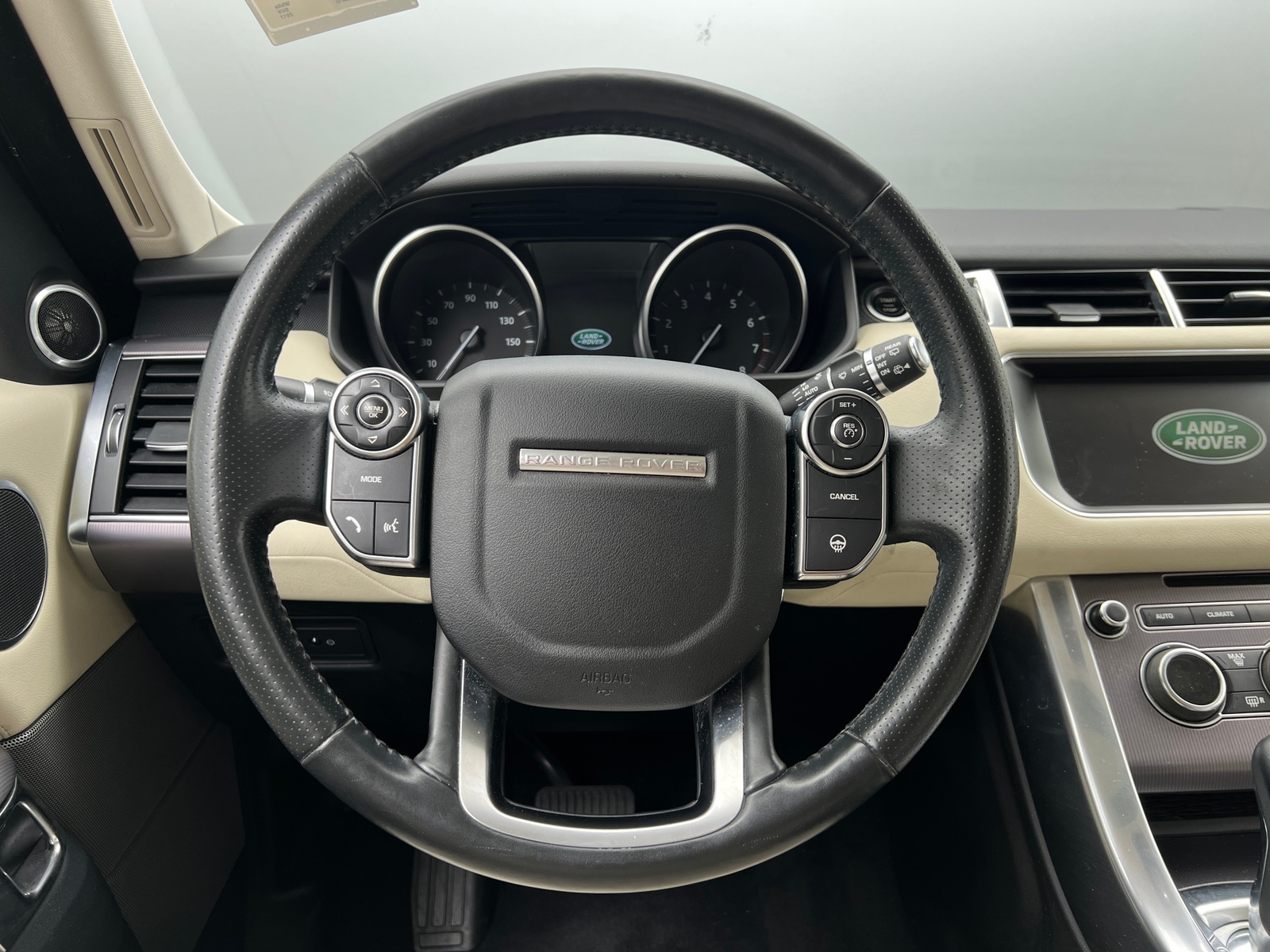 Thumbnail: 2017 Land Rover Range Rover Sport - 4