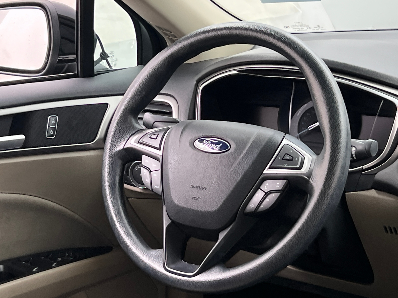 Thumbnail: 2017 Ford Fusion - 5