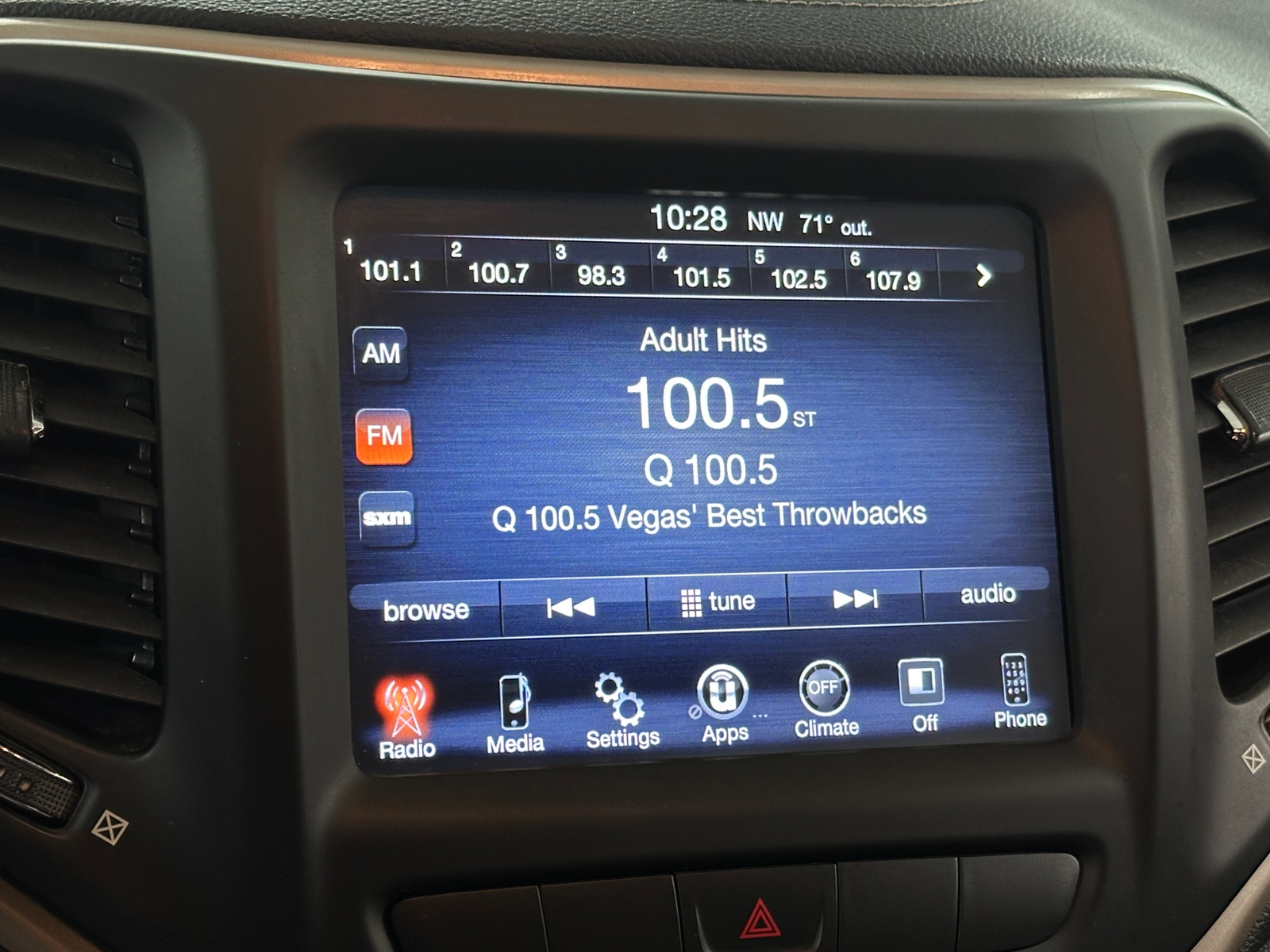 Thumbnail: 2014 Jeep Cherokee - 4