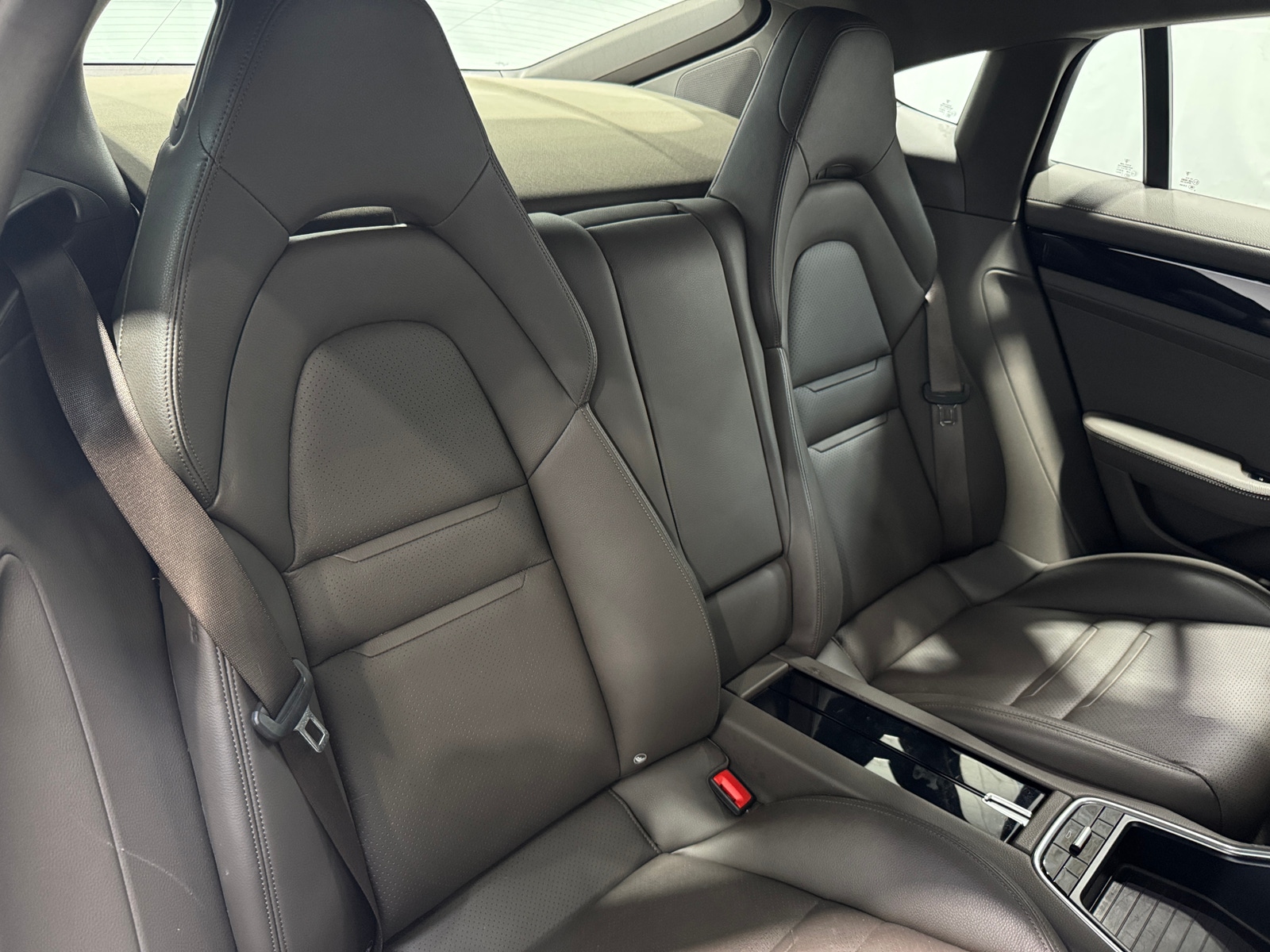 Thumbnail: 2019 Porsche Panamera - 5