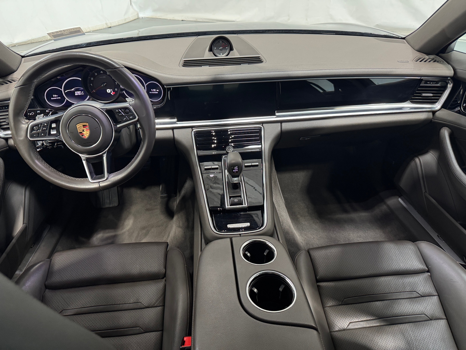 Thumbnail: 2019 Porsche Panamera - 2