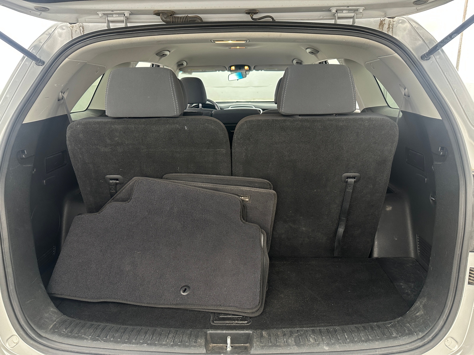 Thumbnail: 2019 Kia Sorento - 7