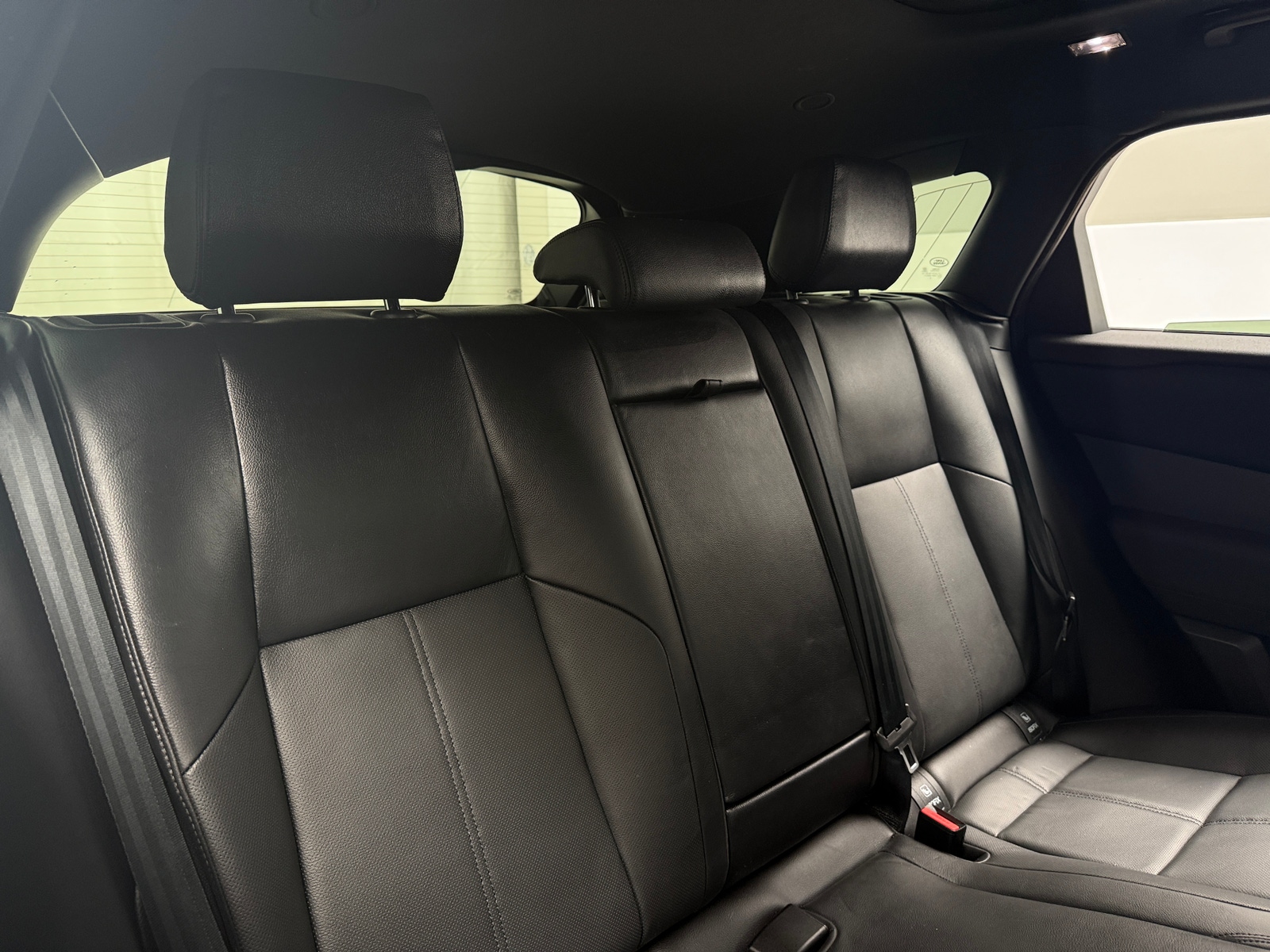 Thumbnail: 2024 Land Rover Range Rover Velar - 5