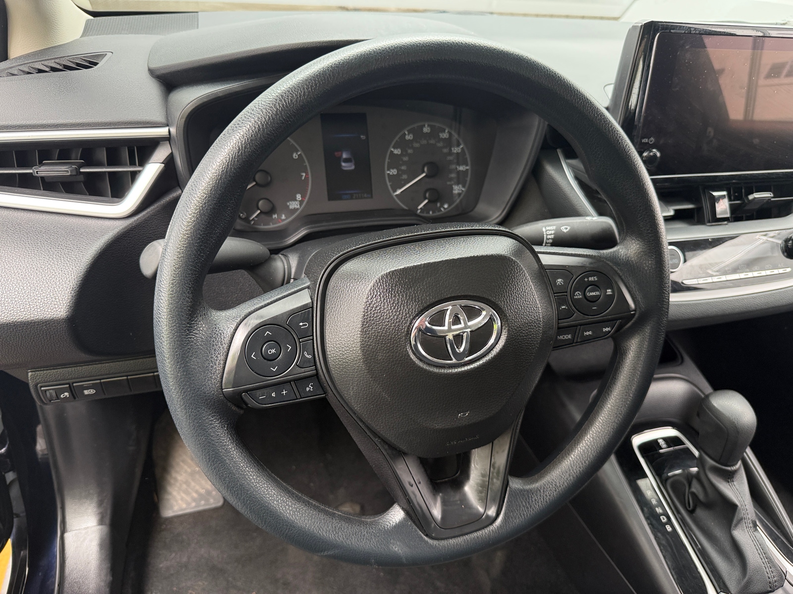 Thumbnail: 2025 Toyota Corolla - 5