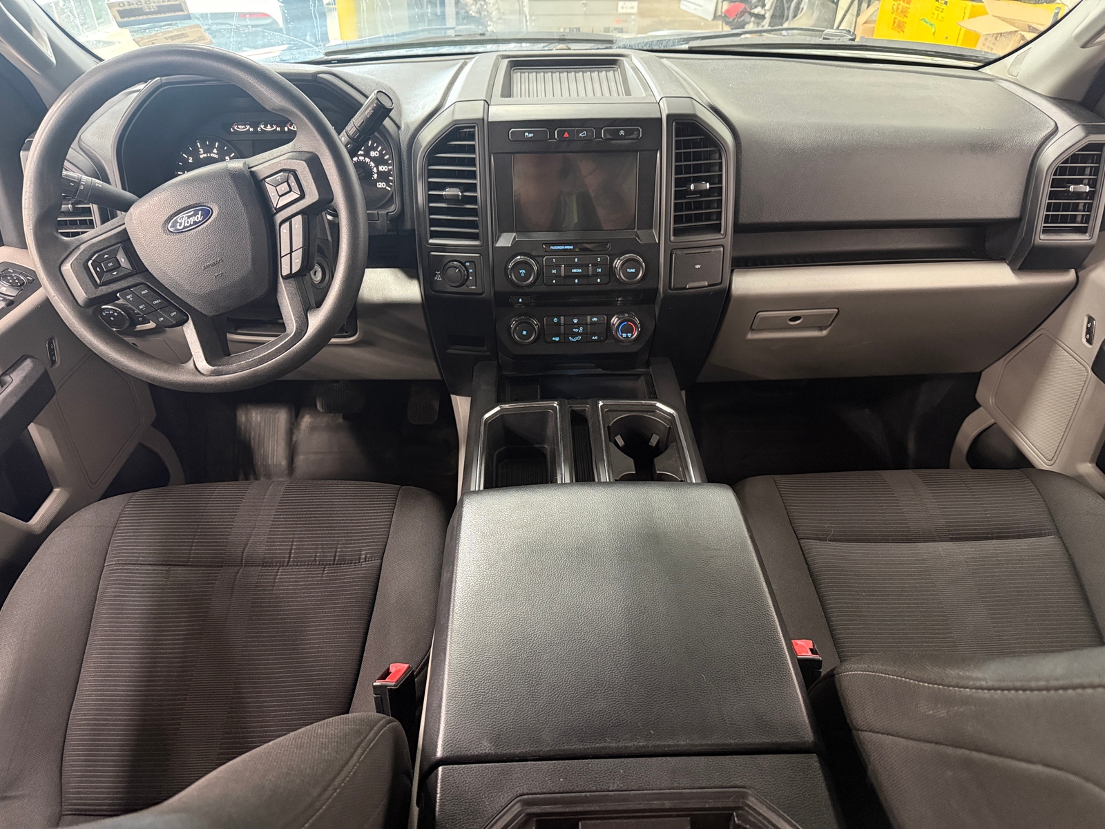 Thumbnail: 2018 Ford Econoline - 3