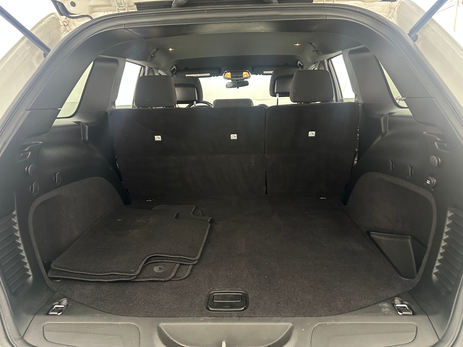 Thumbnail: 2019 Jeep Grand Cherokee - 7