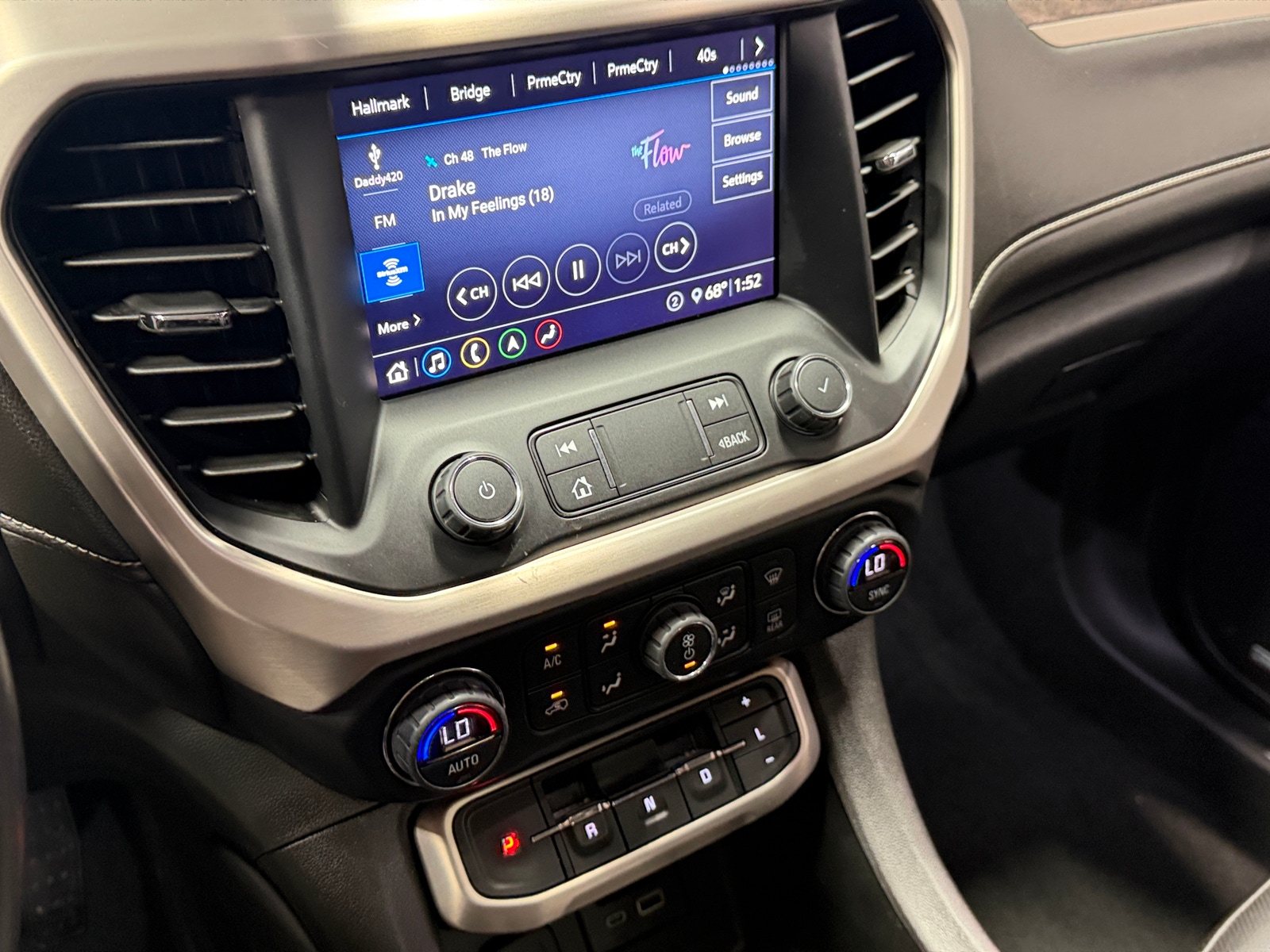 Thumbnail: 2020 GMC Acadia - 3