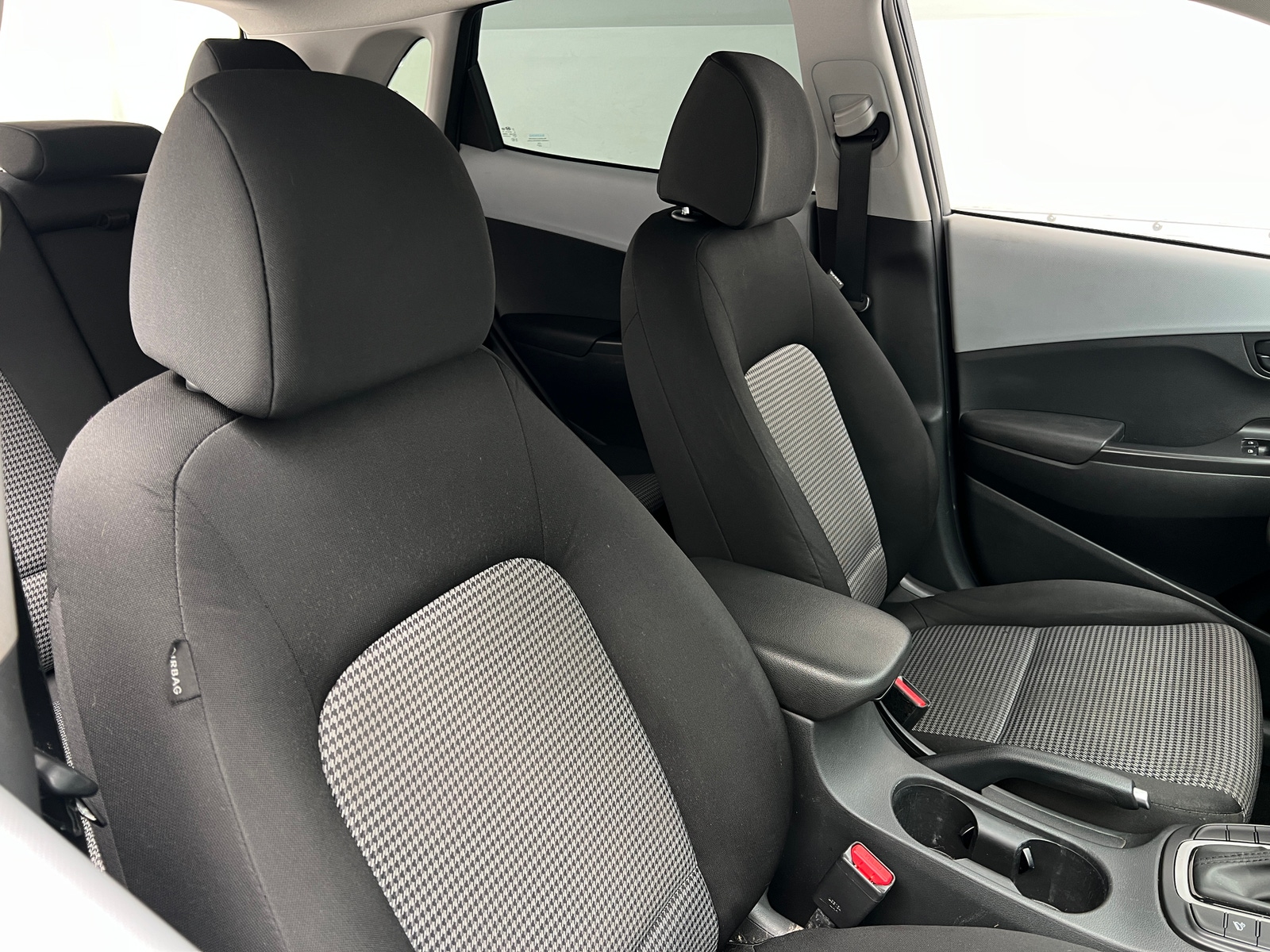 Thumbnail: 2020 Hyundai Kona - 2