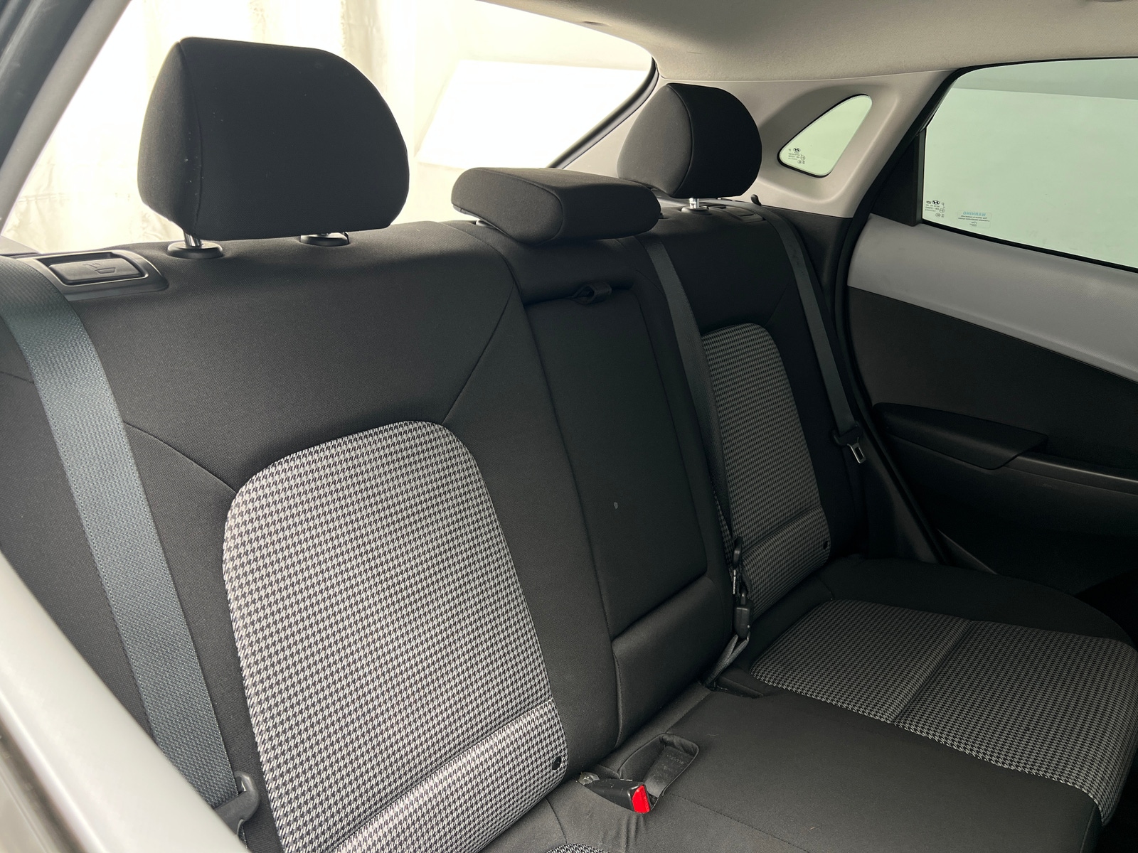 Thumbnail: 2020 Hyundai Kona - 6