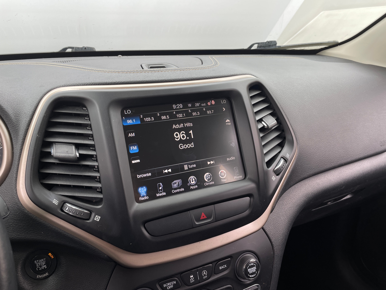 Thumbnail: 2016 Jeep Cherokee - 3