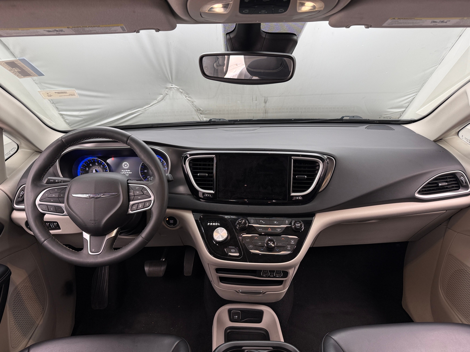 Thumbnail: 2023 Chrysler Pacifica - 2