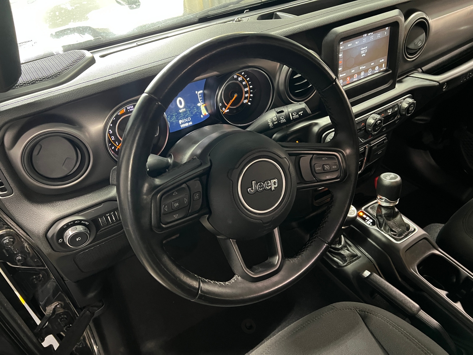 Thumbnail: 2021 Jeep Wrangler - 5