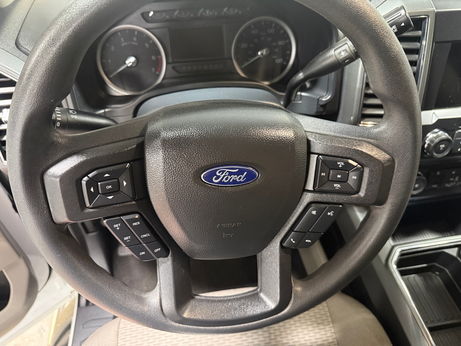 Thumbnail: 2022 Ford Econoline - 5