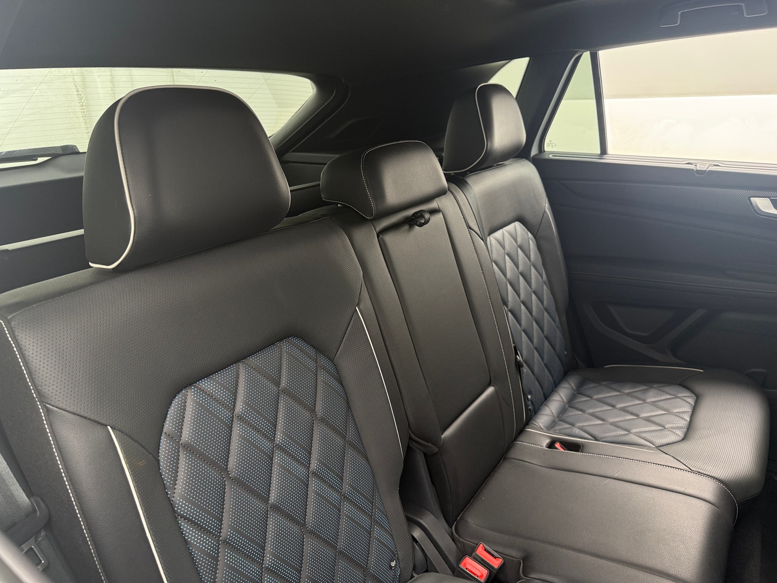 Thumbnail: 2024 Volkswagen Atlas - 5