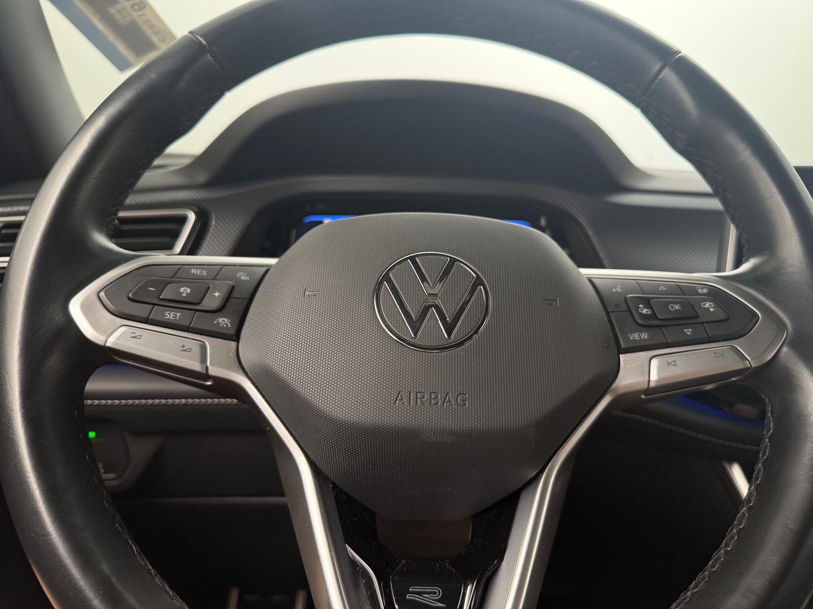 Thumbnail: 2024 Volkswagen Atlas - 4