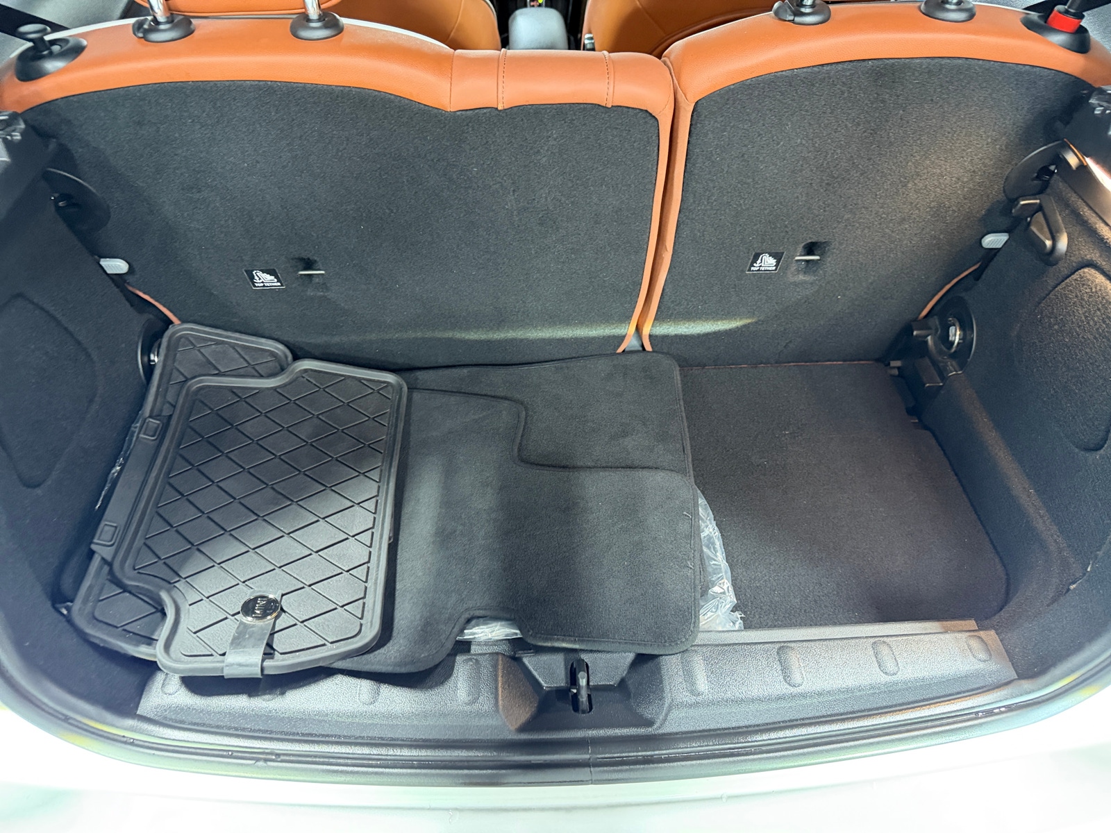 Thumbnail: 2024 MINI Cooper Hardtop - 6