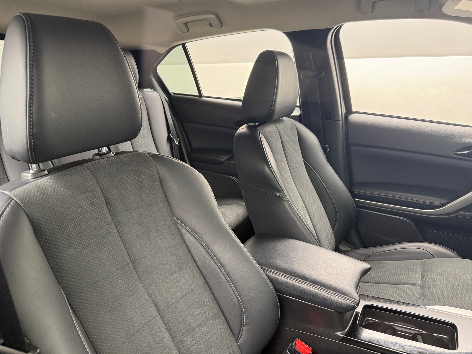 Thumbnail: 2024 Mitsubishi Eclipse Cross - 2