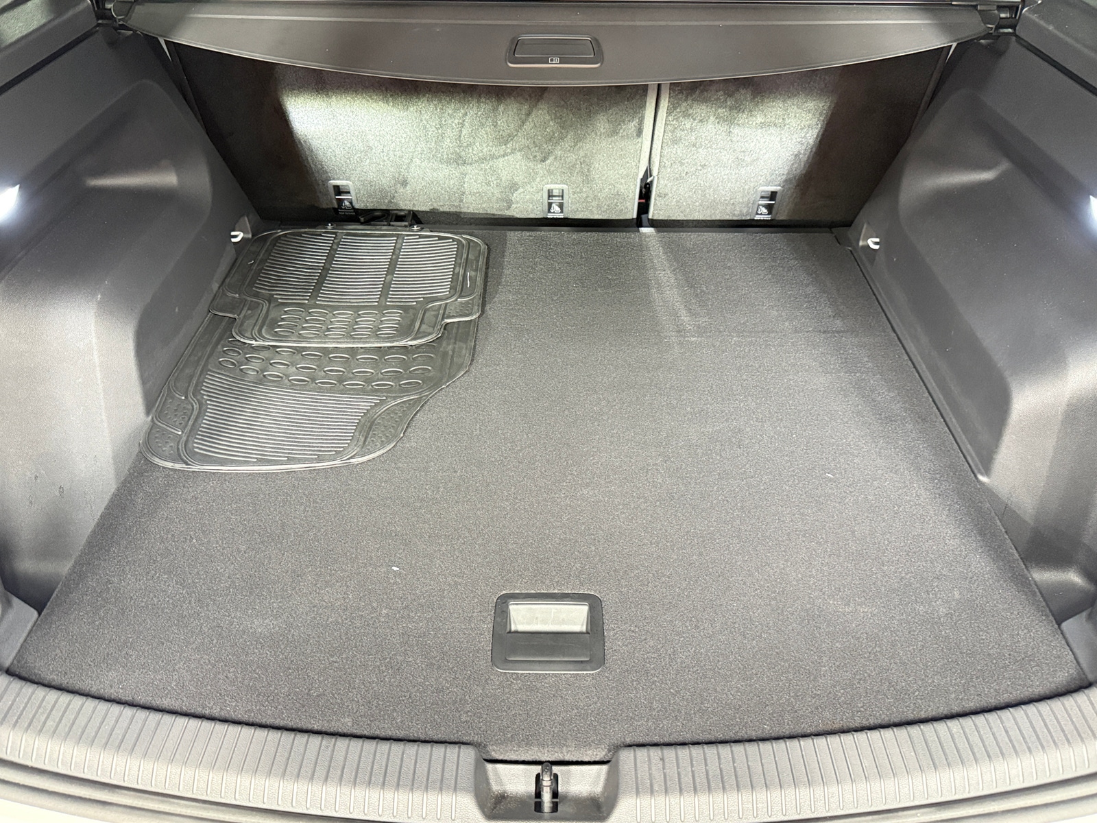 Thumbnail: 2024 Volkswagen Atlas - 6