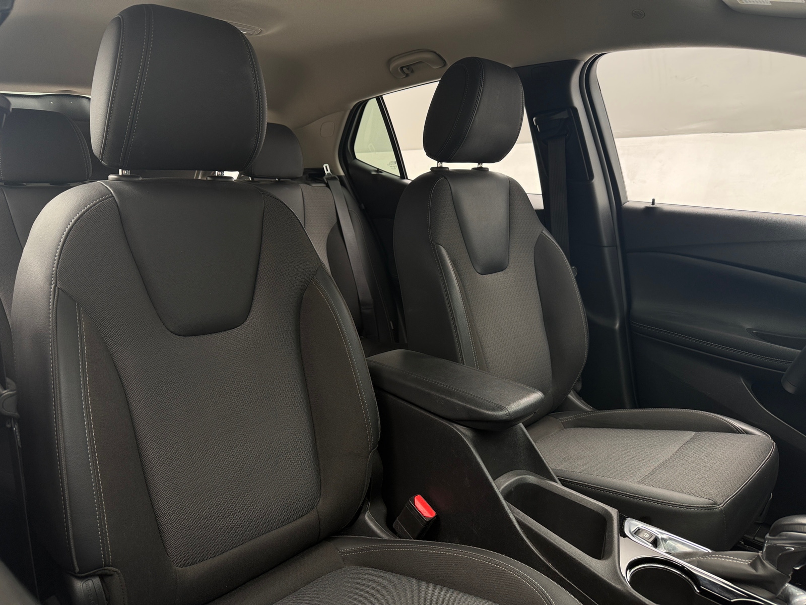 Thumbnail: 2022 Buick Encore GX - 2