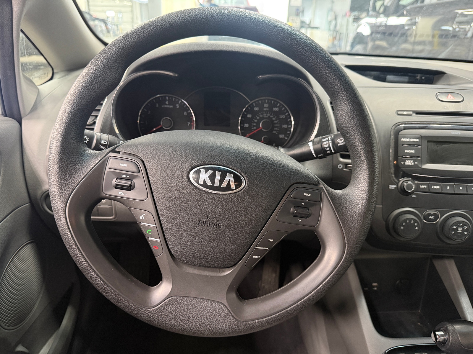 Thumbnail: 2017 Kia Forte - 5