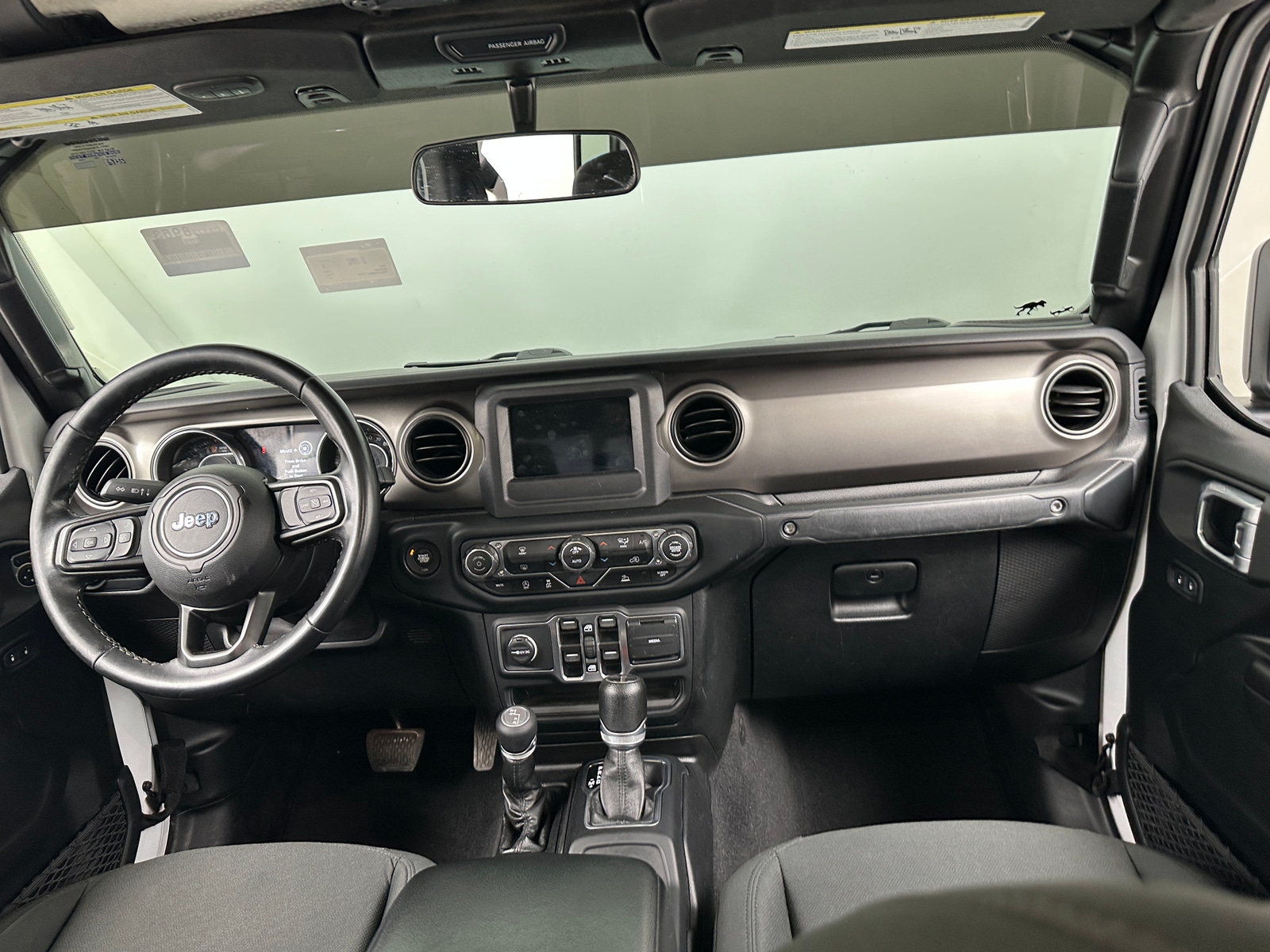 Thumbnail: 2021 Jeep Gladiator - 3