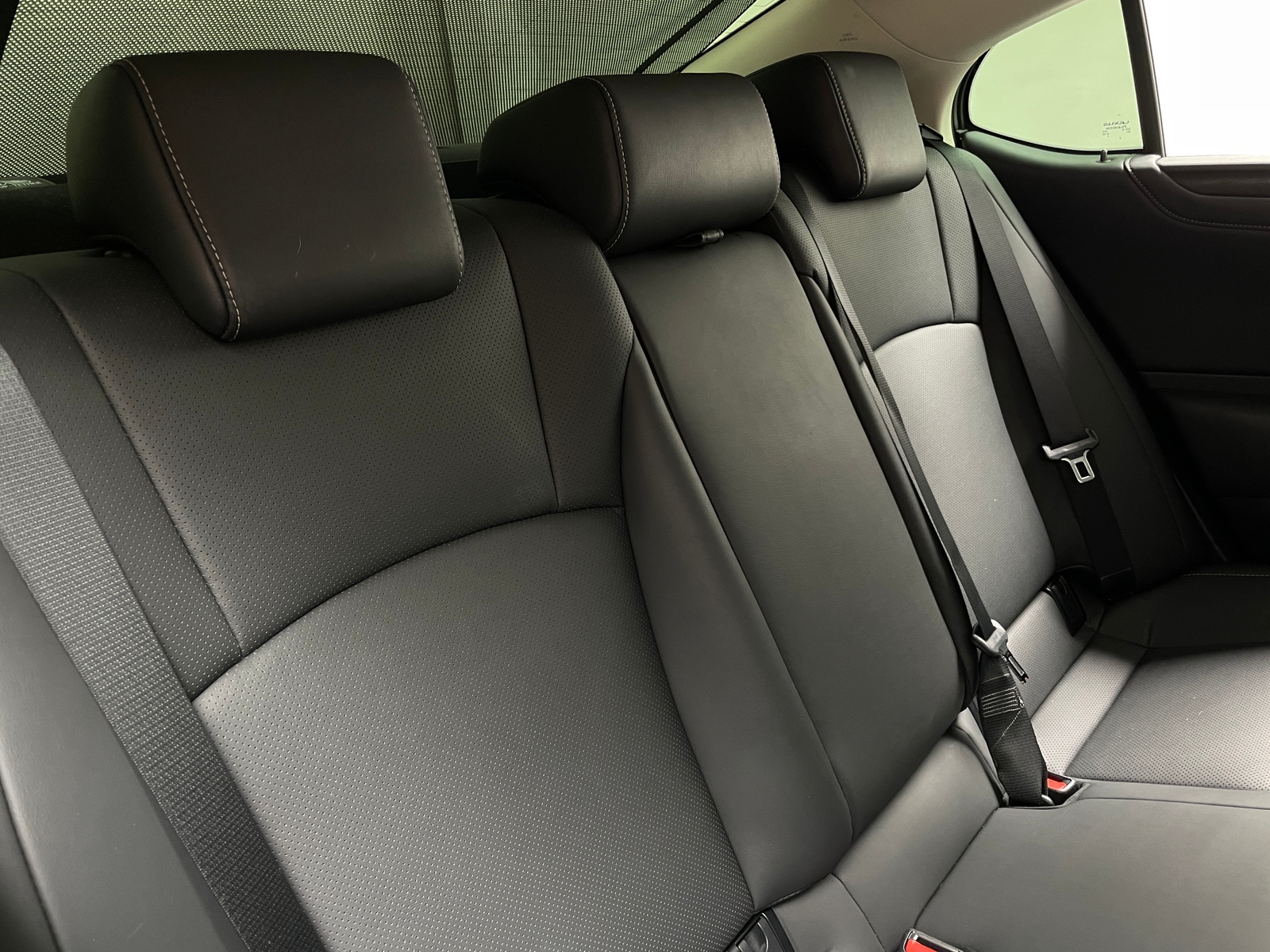 Thumbnail: 2024 Lexus ES - 5