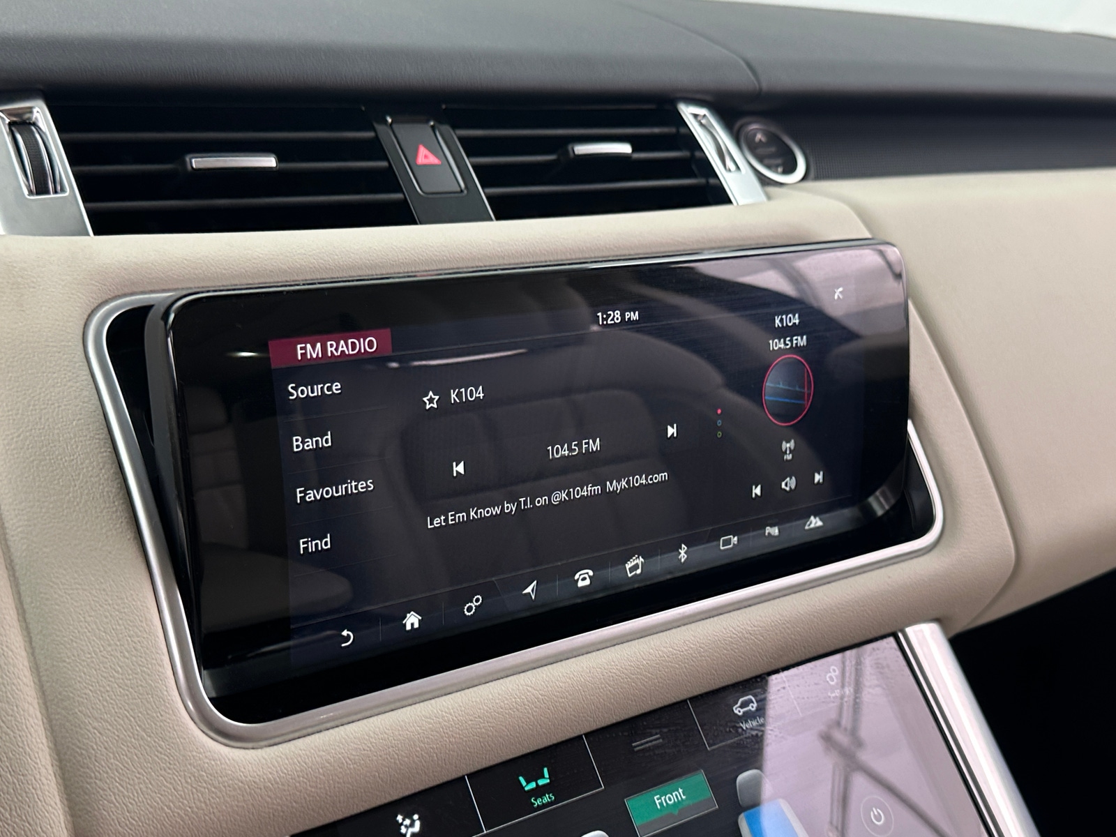 Thumbnail: 2022 Land Rover Range Rover Sport - 3