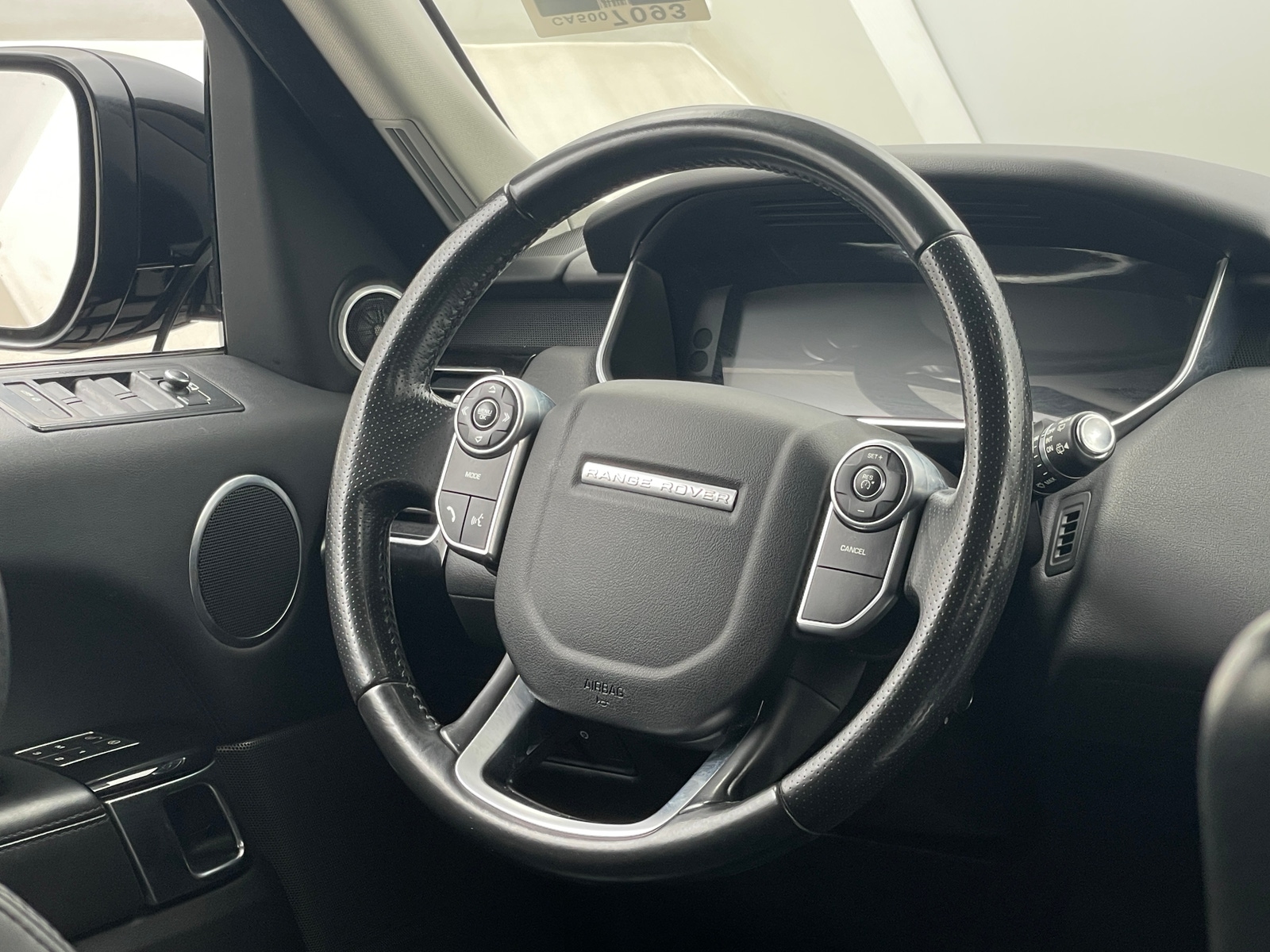 Thumbnail: 2017 Land Rover Range Rover Sport - 4