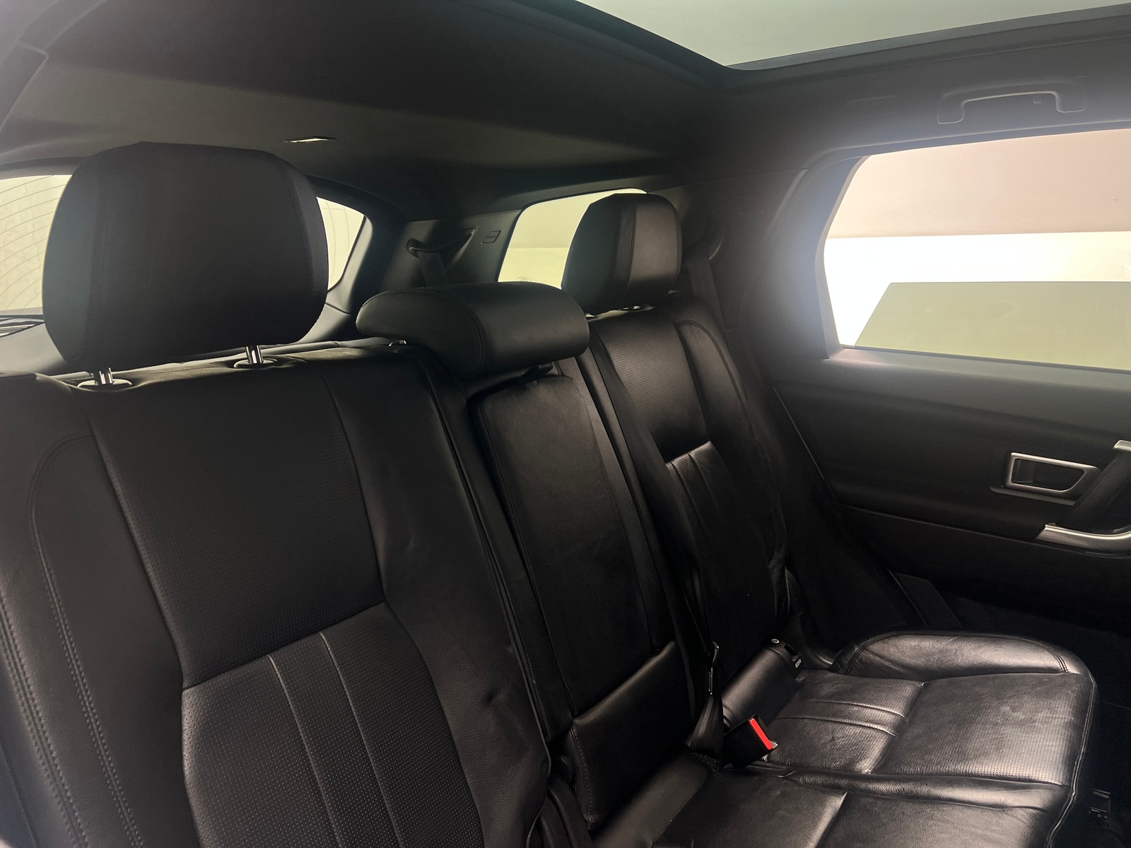 Thumbnail: 2019 Land Rover Discovery Sport - 5