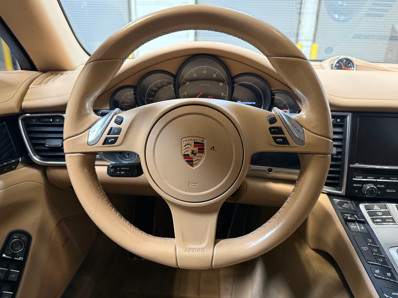 Thumbnail: 2015 Porsche Panamera - 4