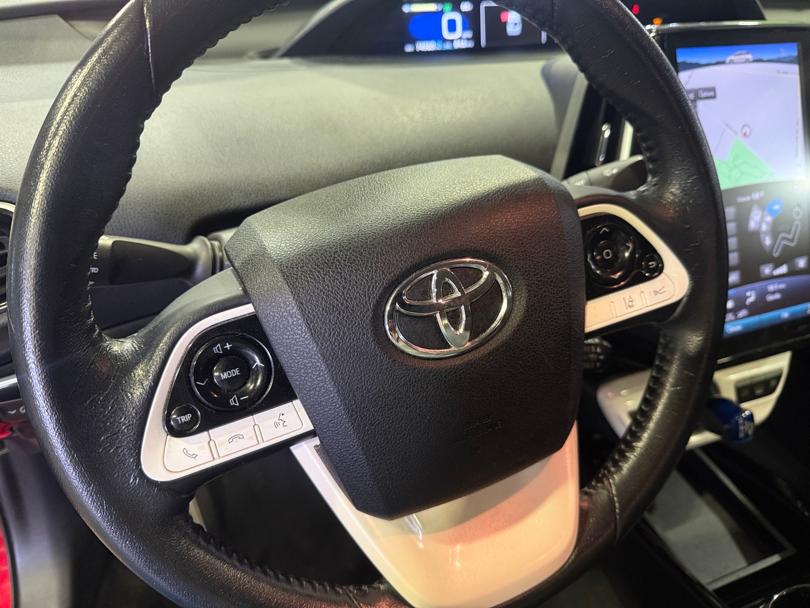 Thumbnail: 2018 Toyota Prius Prime - 5