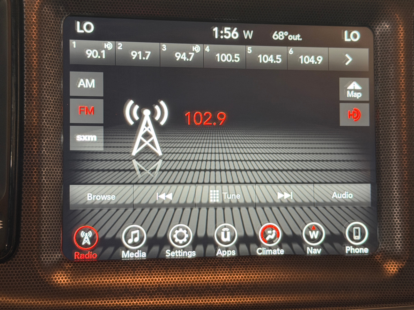 Thumbnail: 2017 Dodge Challenger - 2