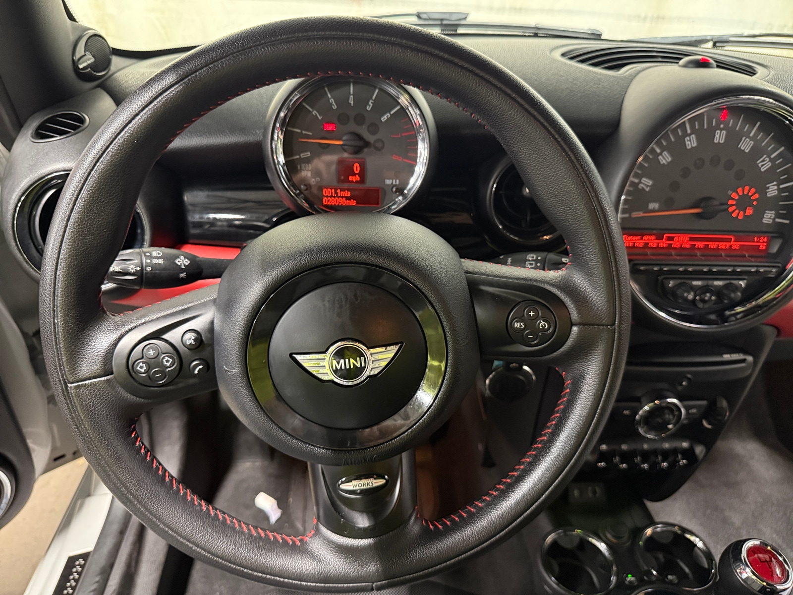 Thumbnail: 2013 MINI Cooper Hardtop - 5