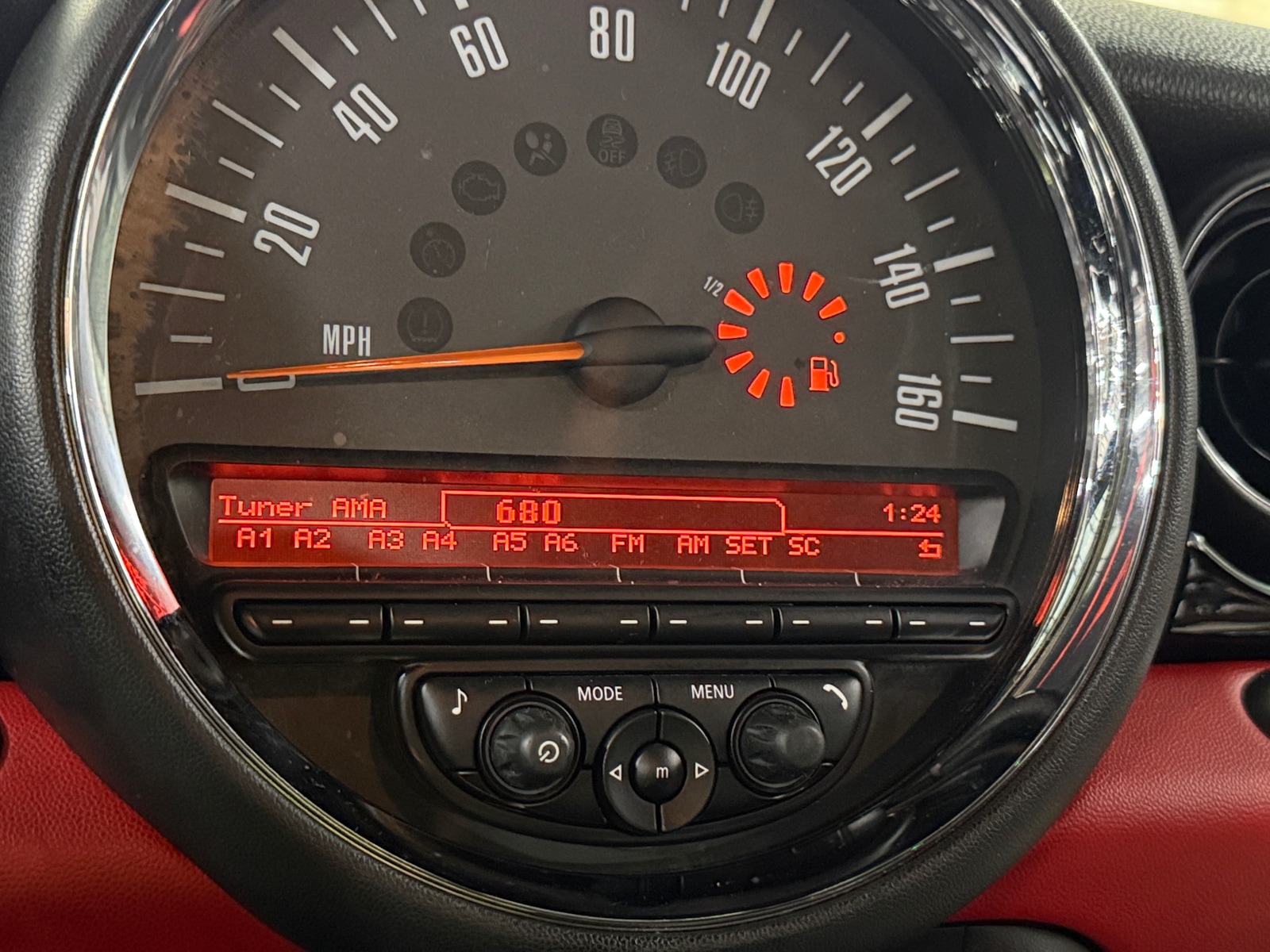 Thumbnail: 2013 MINI Cooper Hardtop - 4