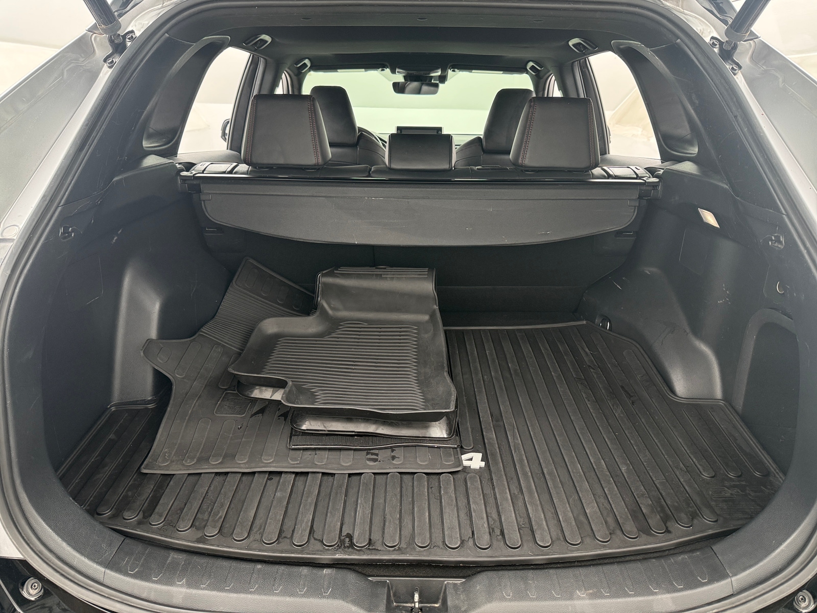 Thumbnail: 2022 Toyota RAV4 - 6