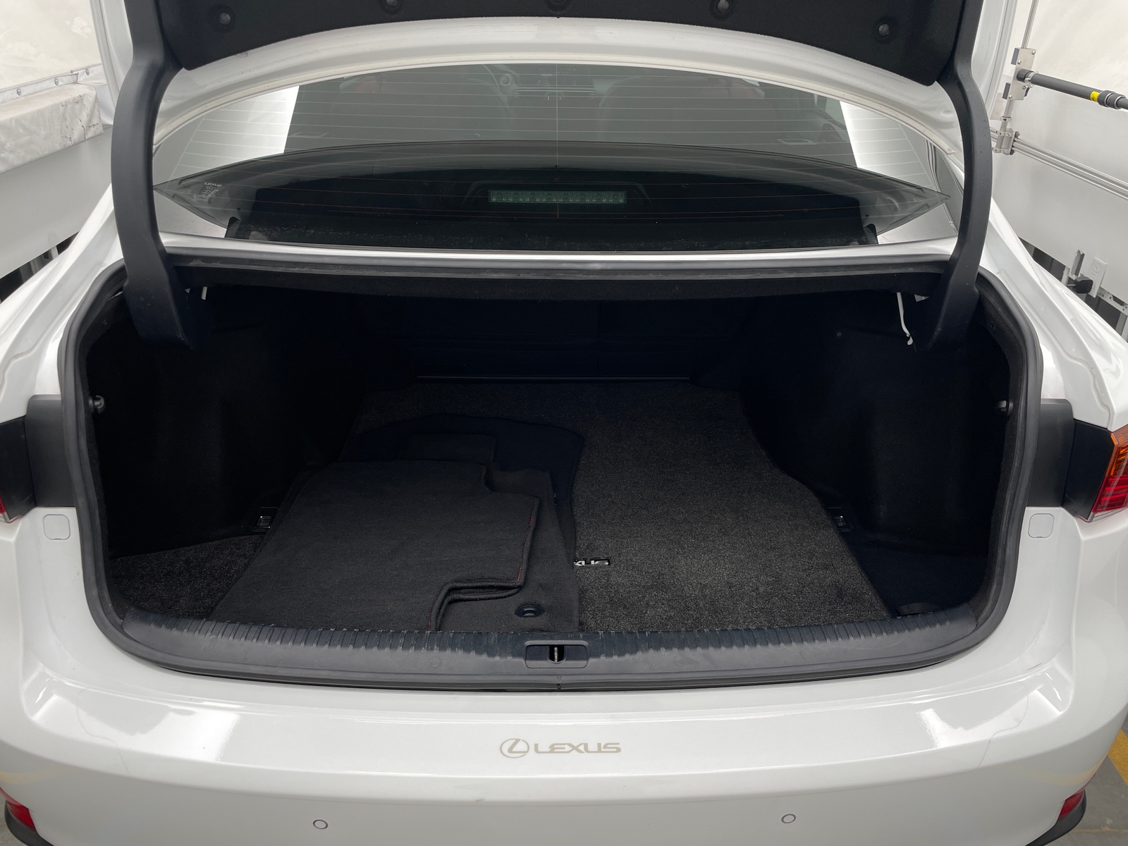 Thumbnail: 2019 Lexus IS - 7