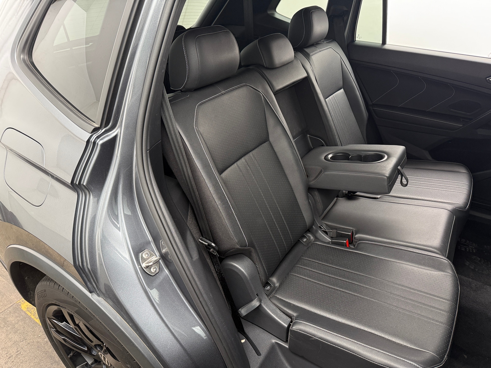 Thumbnail: 2023 Volkswagen Tiguan - 5