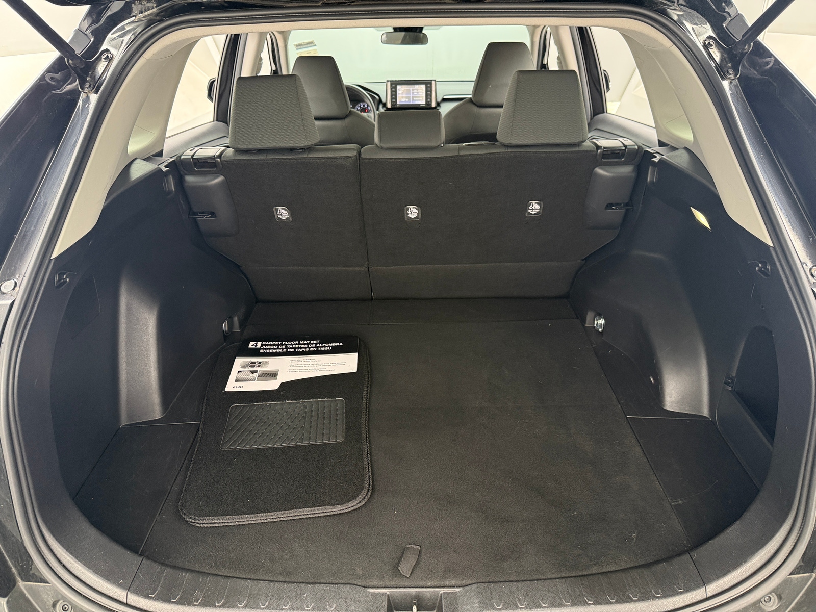 Thumbnail: 2022 Toyota RAV4 - 7