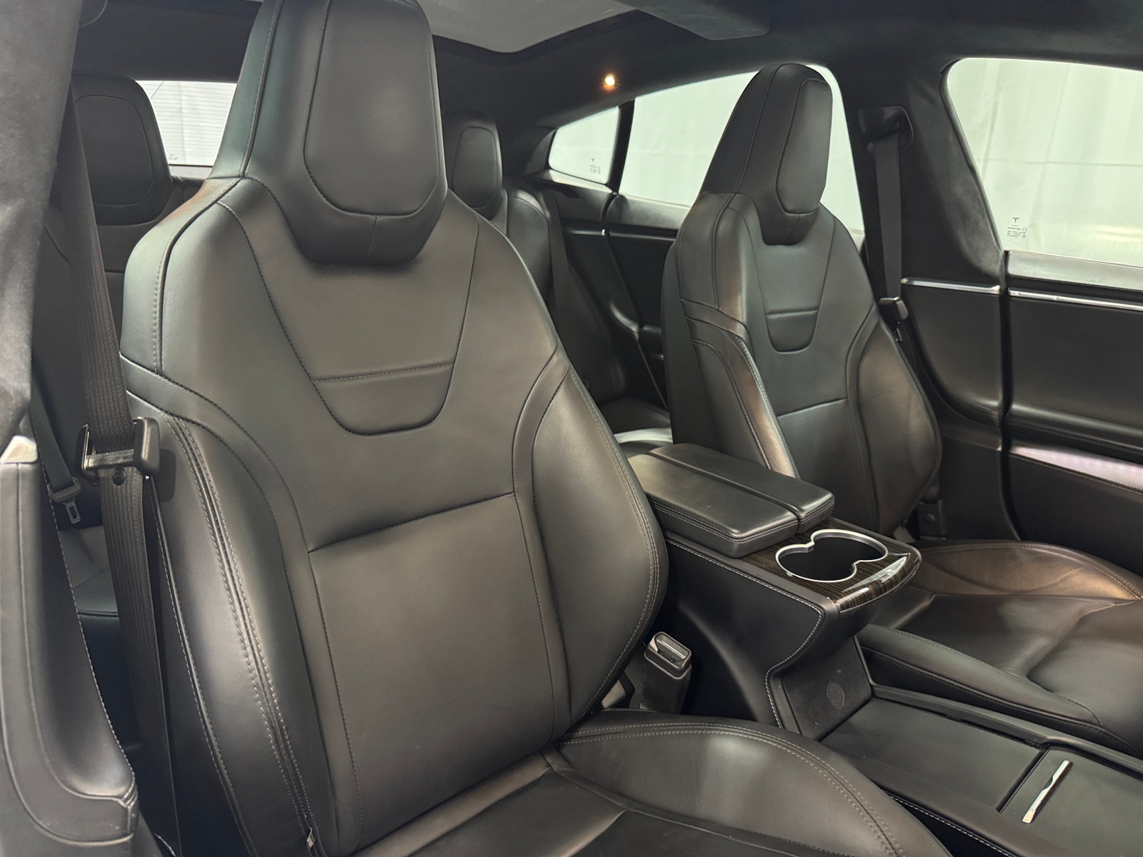 Thumbnail: 2016 Tesla Model S - 2