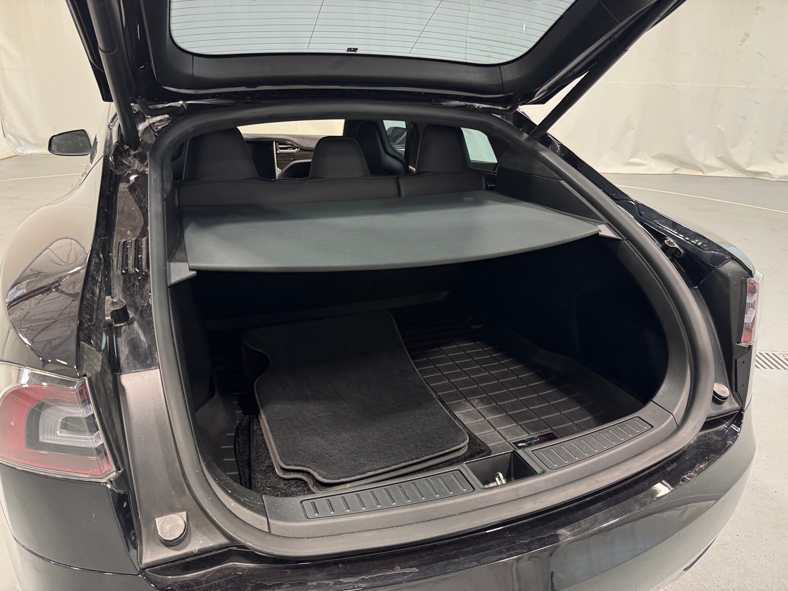 Thumbnail: 2016 Tesla Model S - 7