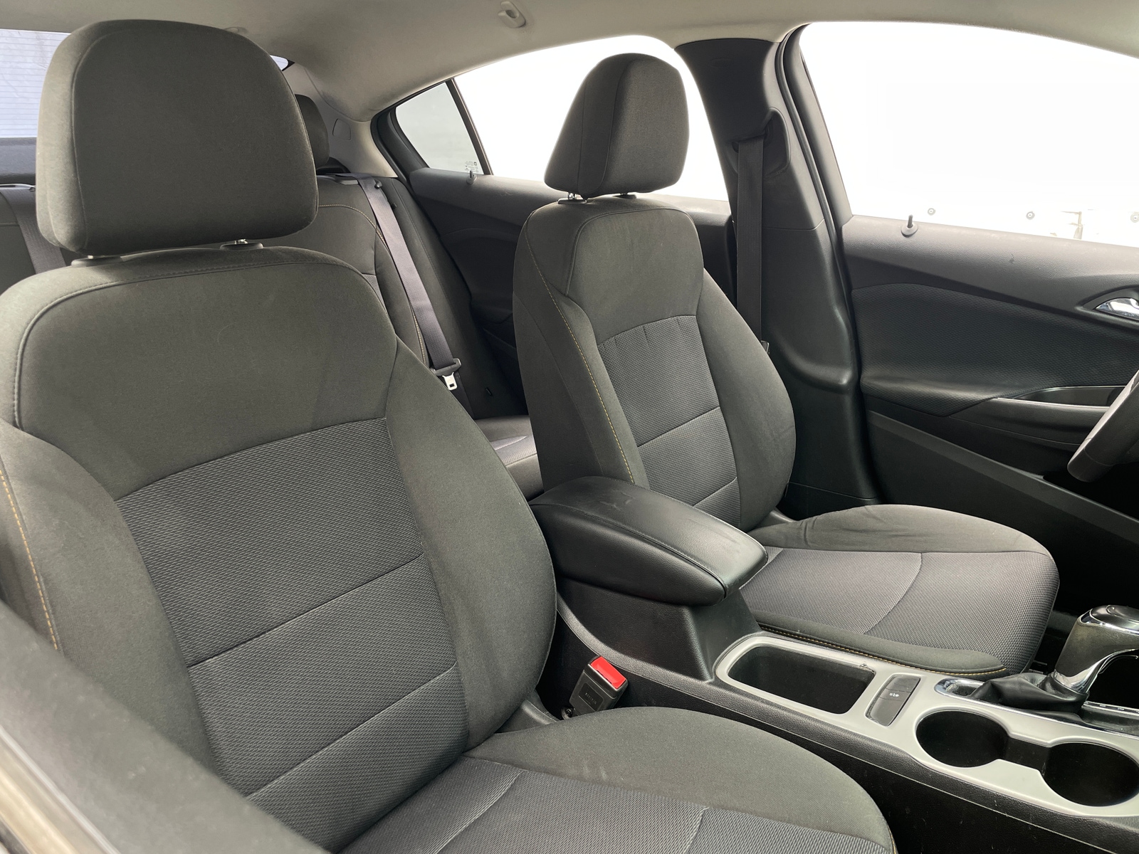 Thumbnail: 2017 Chevrolet Cruze - 2