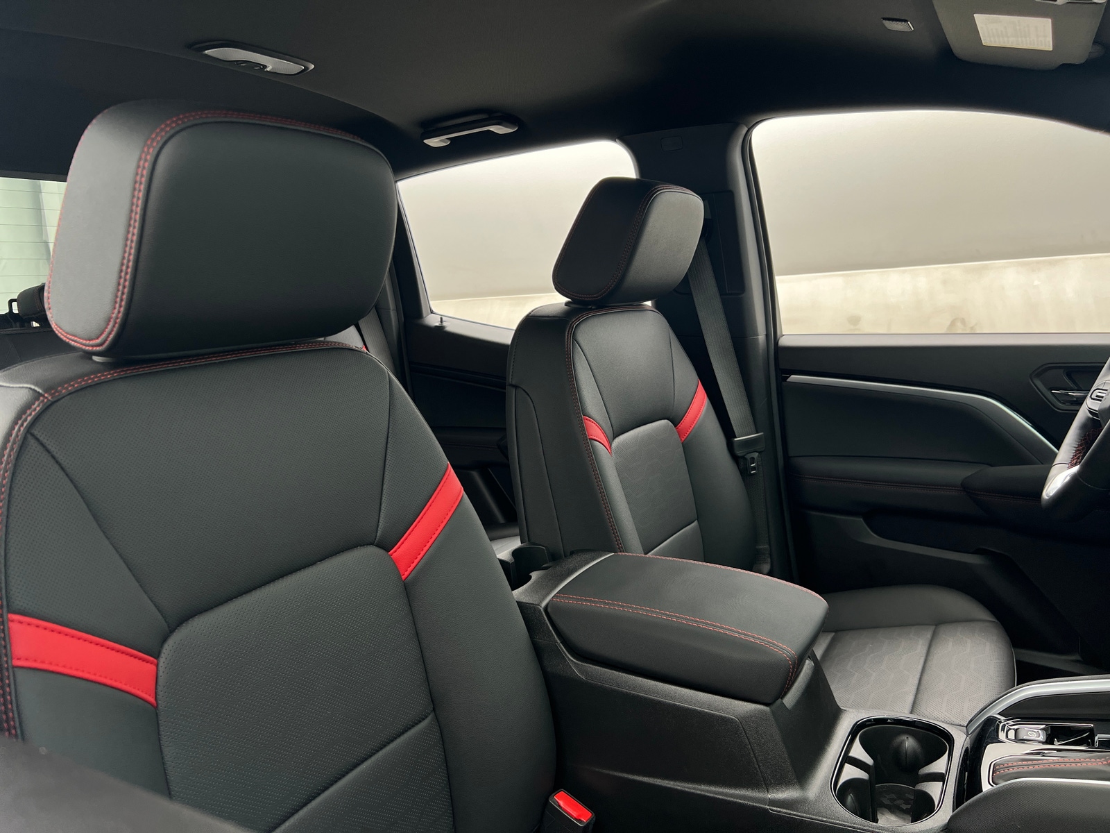 Thumbnail: 2025 Chevrolet Colorado - 2