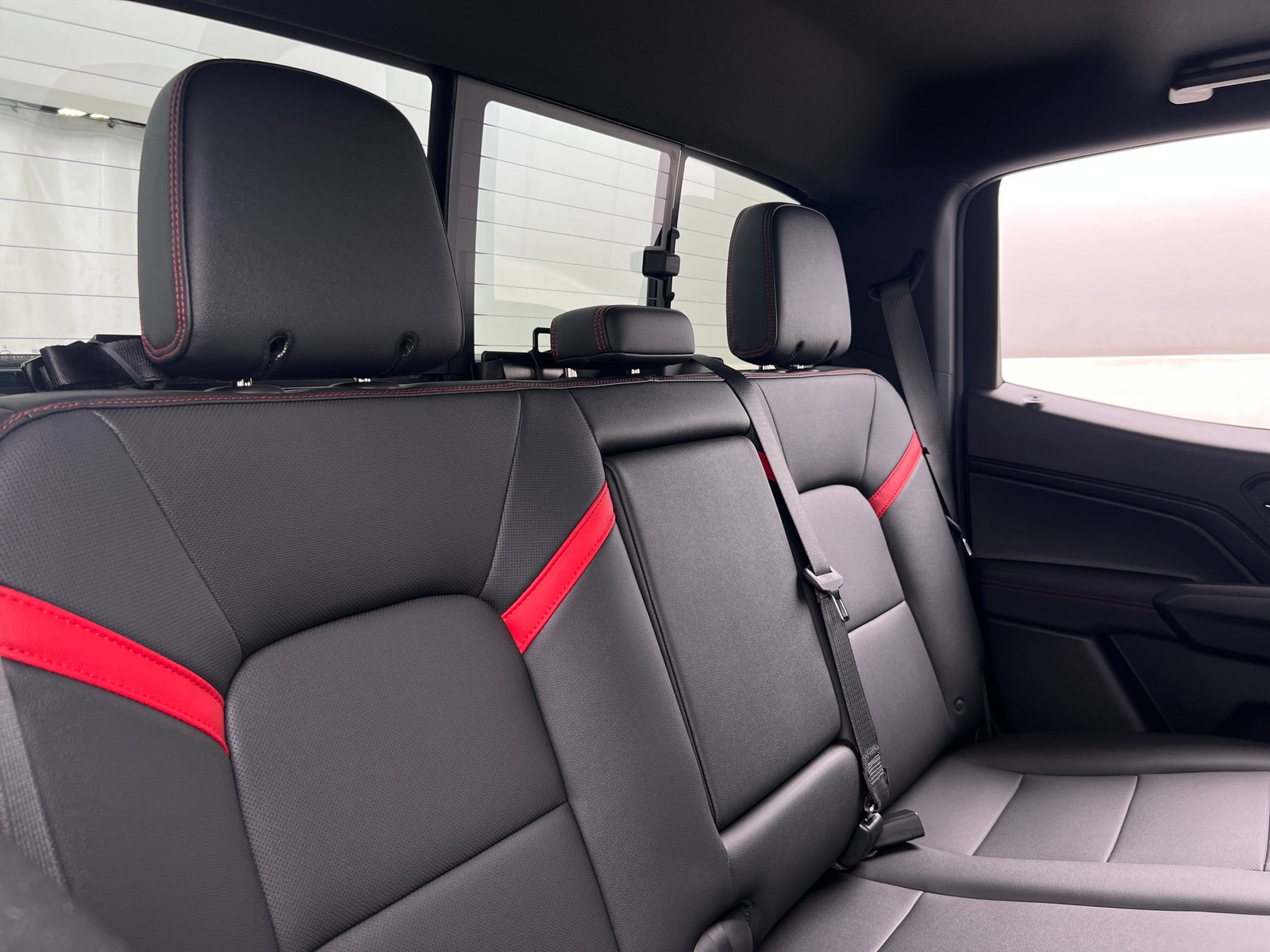 Thumbnail: 2025 Chevrolet Colorado - 6