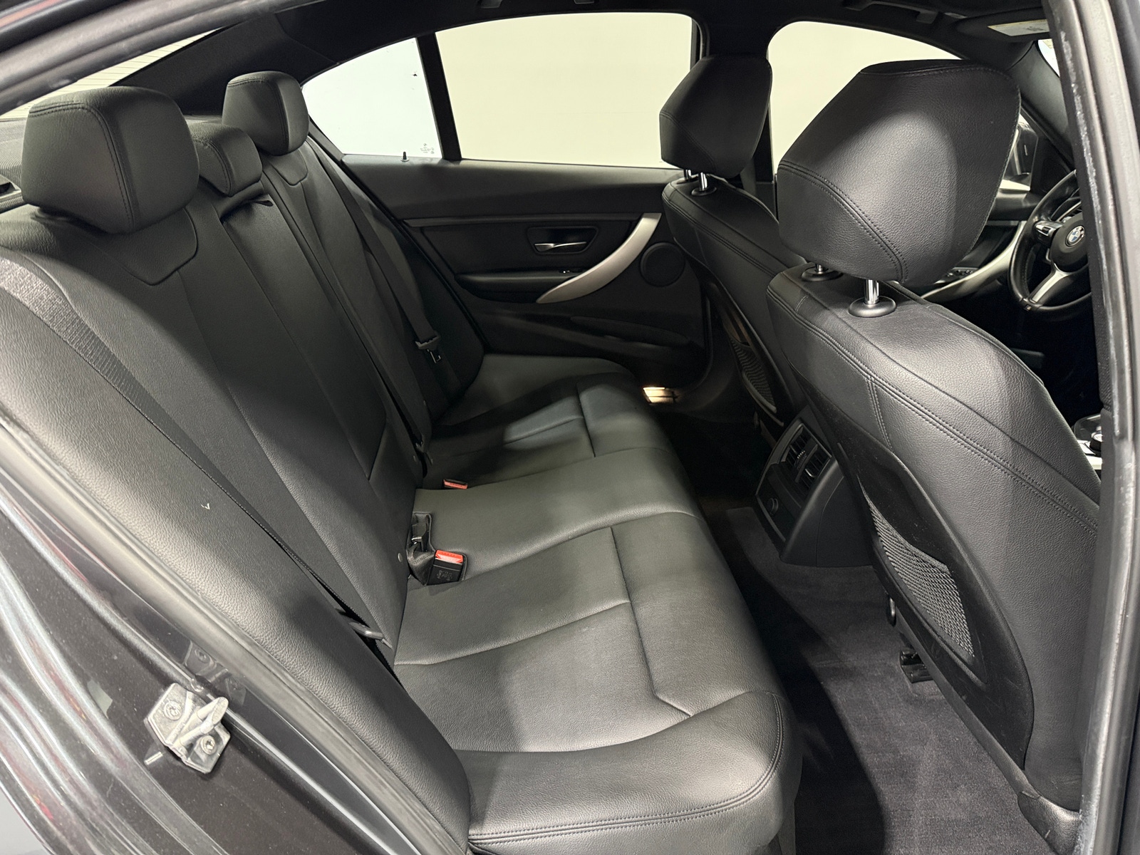 Thumbnail: 2016 BMW 3 Series - 5