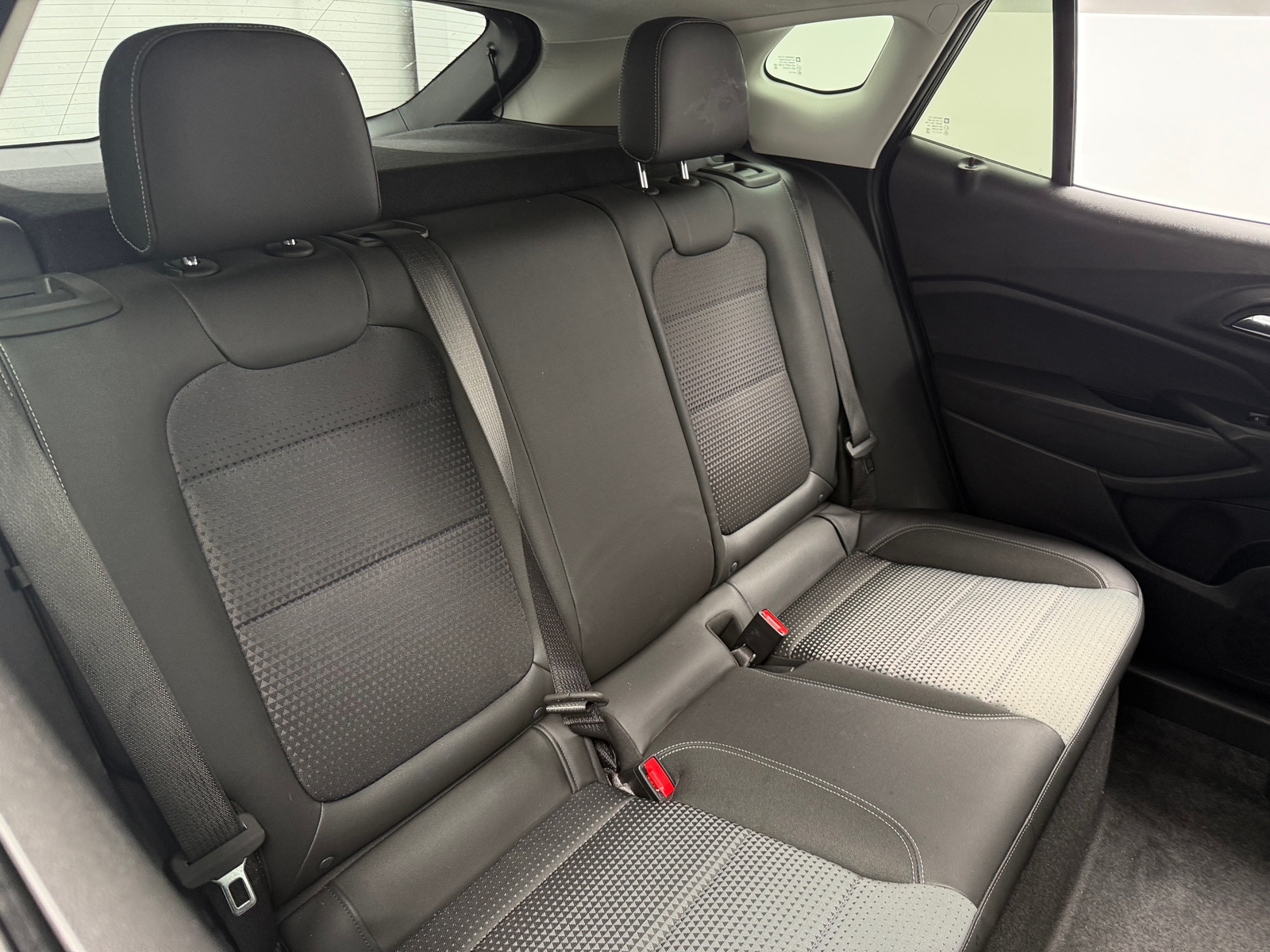 Thumbnail: 2025 Chevrolet Trax - 6