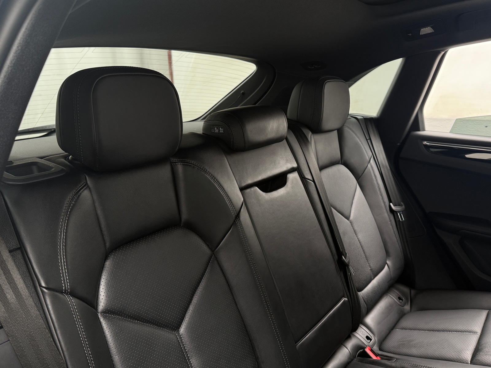 Thumbnail: 2024 Porsche Macan - 5