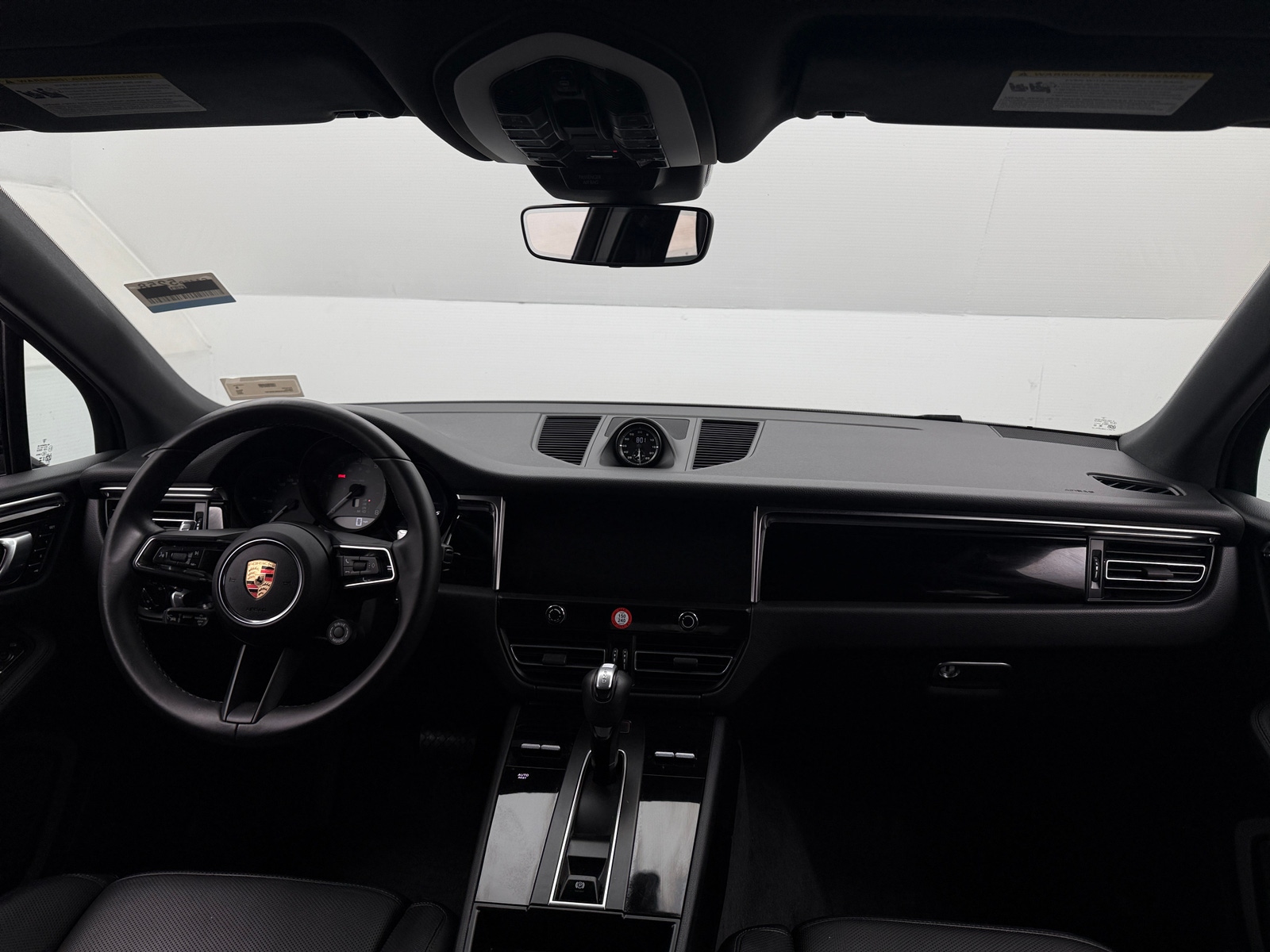 Thumbnail: 2024 Porsche Macan - 2