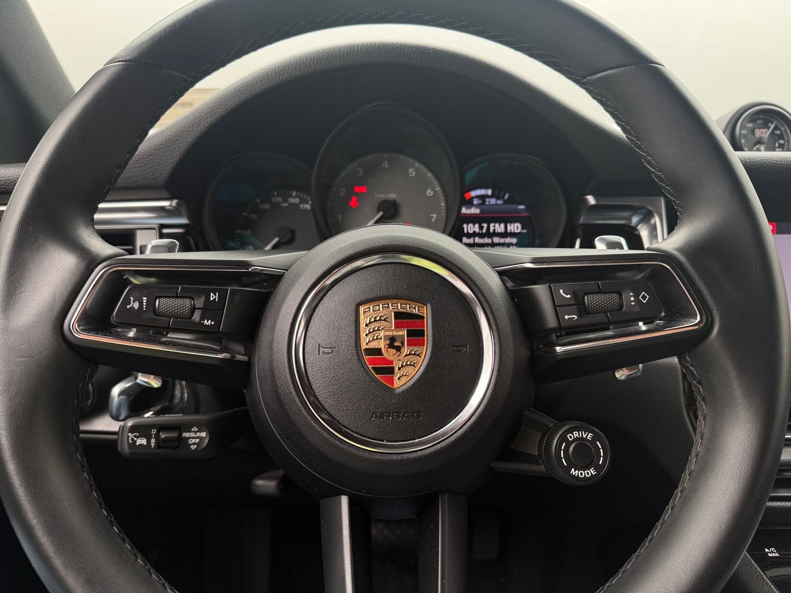 Thumbnail: 2024 Porsche Macan - 4