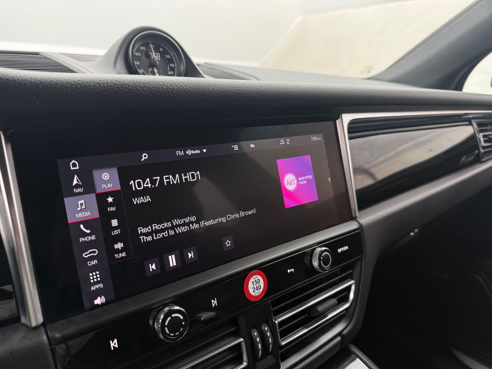 Thumbnail: 2024 Porsche Macan - 3